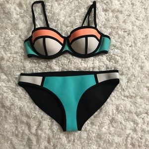 Triangl bikini
